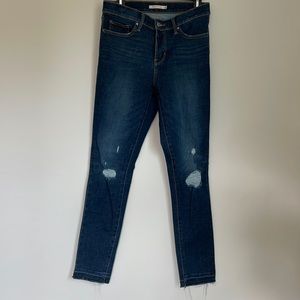 Levi’s 311 Shaping Skinny